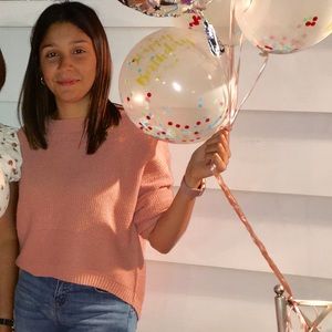 Meet your Posher, Ana